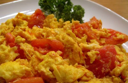 3 phút với món trứng chưng cà chua ngon ngậy mỗi sáng